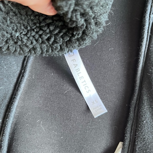 FABLETICS faux Sherpa vest - Picture 2 of 3